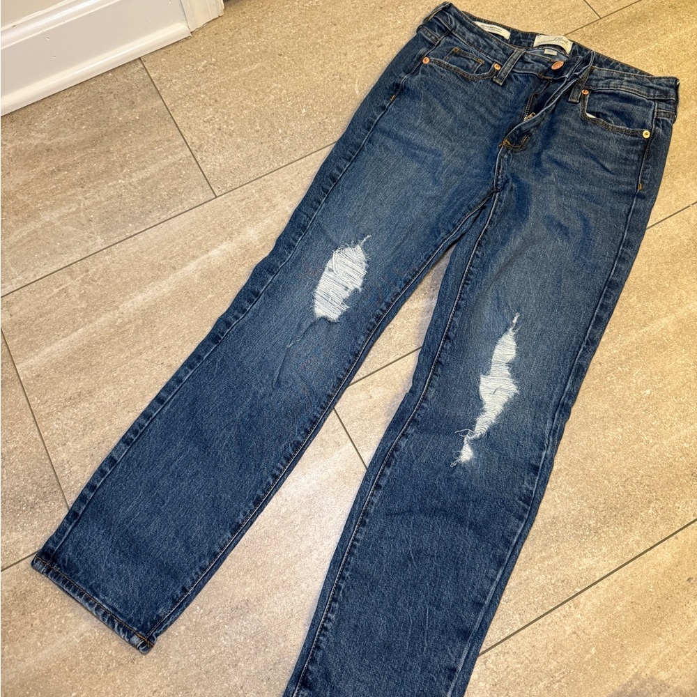 Universal Thread Blue Distressed Skinny Jeans